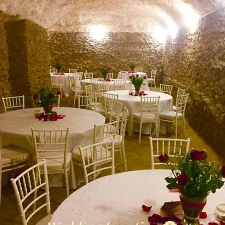 Le Grotte Alloggio per agriturismo *