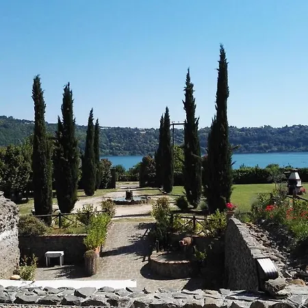 Alloggio per agriturismo Le Grotte *